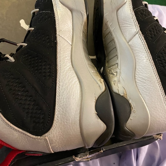 Jordan 9 Retro Johnny Kilroy (2012) Size 9.5 - Picture 9 of 9